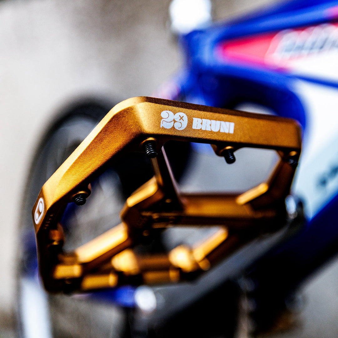 Stamp 7 Small Alloy Flat Pedals - Loic Bruni Edition | Crankbrothers